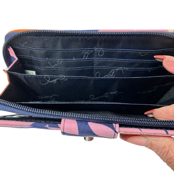 Vera Bradley Flamingo Blue Pink Flora Turnlock Wallet - Picture 4 of 9